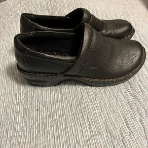 EUC BOC LEATHER MULES